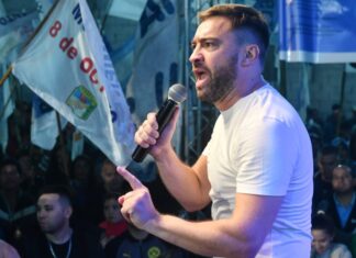 El urribarrismo respaldó a De Pedro