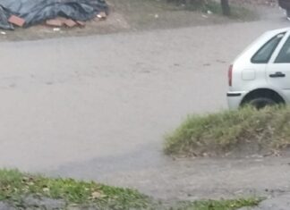 Uruguayenses frustrados por las condiciones en que queda su calle cuando llueve
