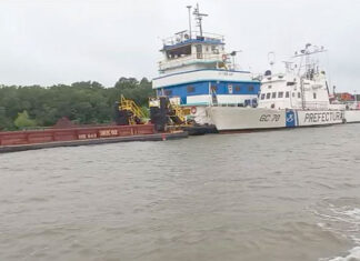 Barcazas se hundieron en el Paraná: Creen que recuperarlas es “casi imposible”