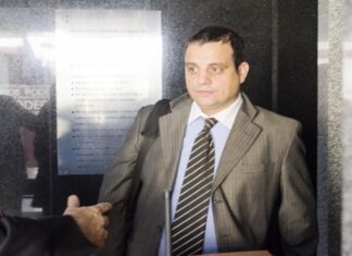 CONFLICTO JURÍDICO. Abogado alega persecución por denunciar a funcionarios judiciales