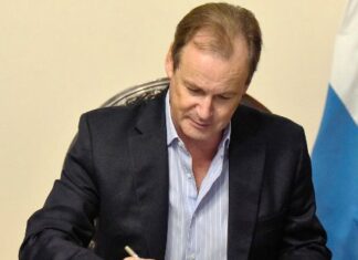 Adjudican obras viales por más de 2.420 millones de pesos