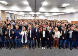 El PJ de Entre Ríos dio su respaldo a Adán Bahl