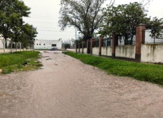 La calle en tu barrio. Quejas por calles anegadas