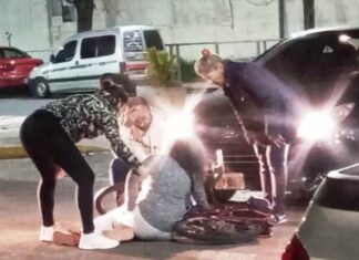 En Montoneras y Alberdi. Una ciclista resultó herida tras chocar con un auto