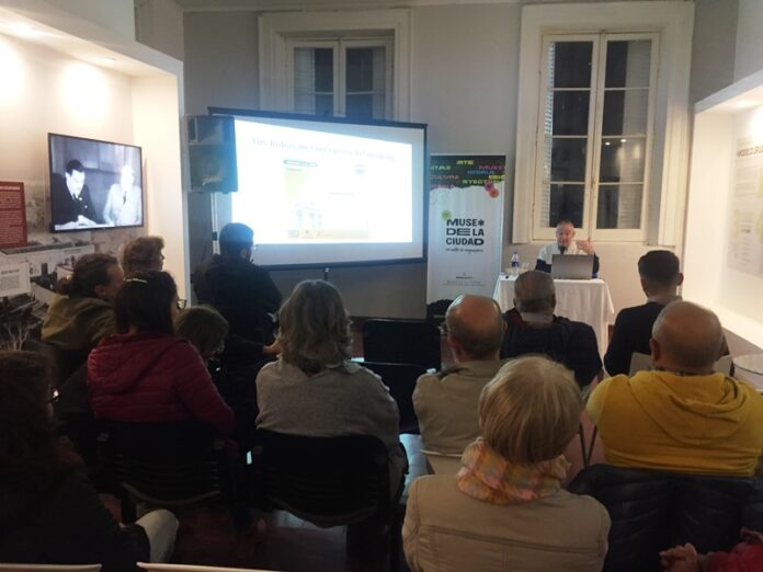 p1 charla en el museo de la ciudad1