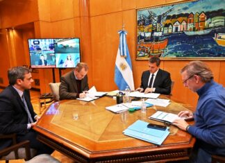 Gustavo Bordet se reunió ayer con Sergio Massa