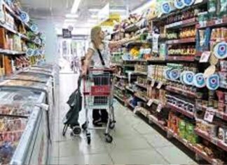 Una familia tipo necesita 217 mil pesos para no ser pobre