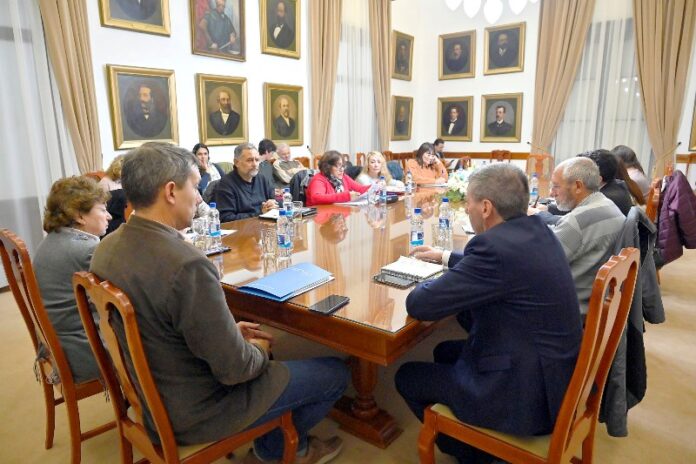 P1 - Estatales con el Gobierno
