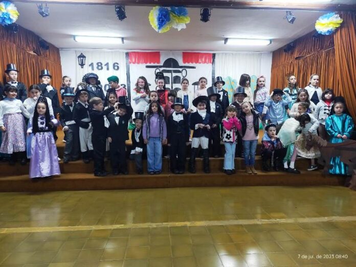 Pagina 3 Escuelas uruguayenses recordaron el 9 de julio3