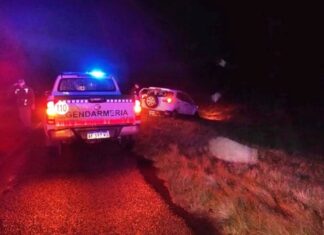Un auto despistó y se fue a la banquina en la Autovía