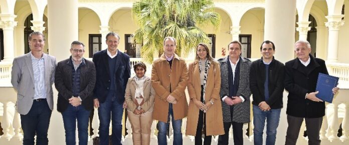 p2 - Bordet formalizó el inicio de obras en escuelas técnicas