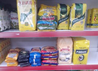 El Gobierno reforzó los operativos de control en supermercados para evitar góndolas vacías antes del balotaje