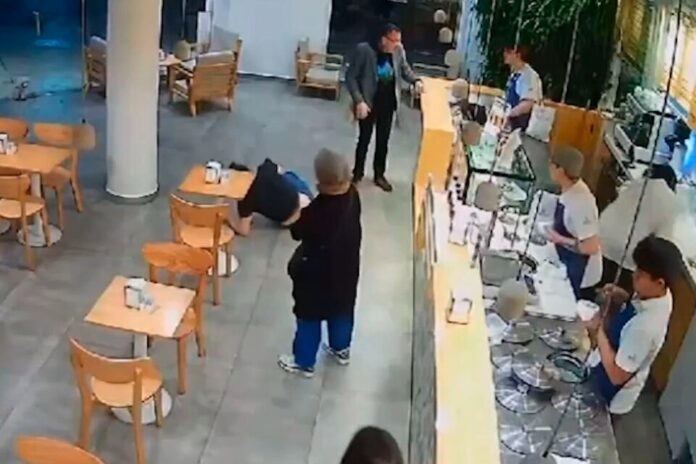 763442-robo-20-20palermo