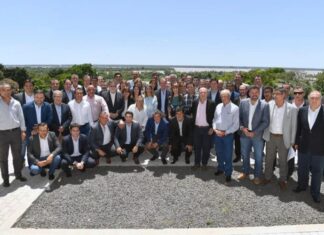 Intendentes del PJ. «Frigerio promete hacer lo que nunca hizo»