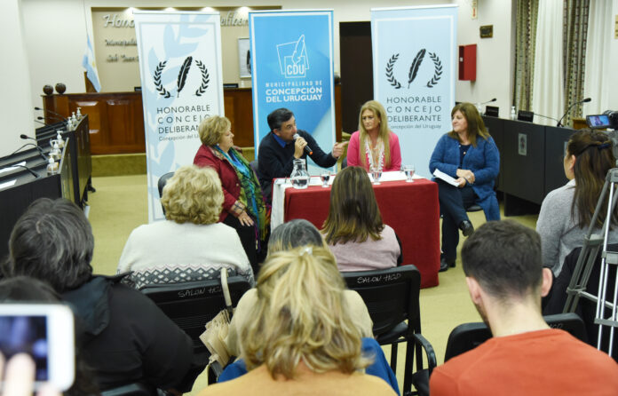 Lanzamiento Jugátela en la Histórica (2)