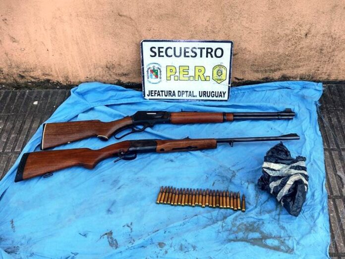 Pagina 6 Secuestraron armas largas y municiones en la calle