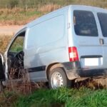 Pagina 7 Una camioneta terminó incrustada en una zanja