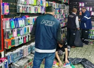 Allanan 10 negocios de electrónica y viviendas