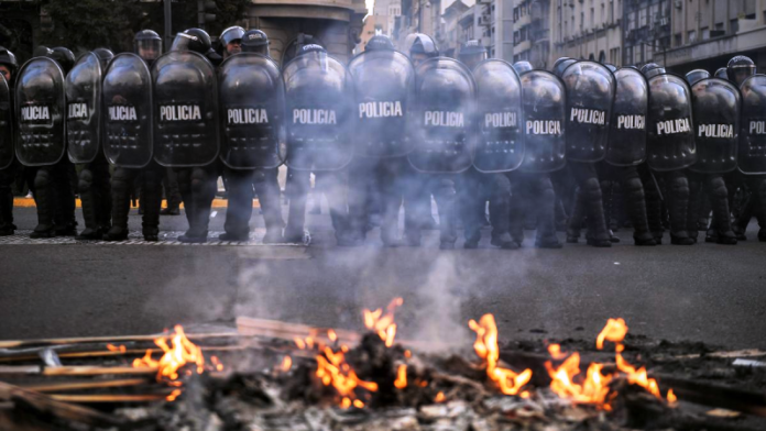 p1 represión policial1