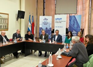 Bordet se entrevistó con directivos universitarios