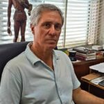 p12y13 Etchevehere sentado