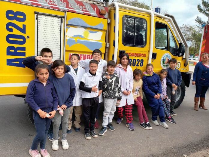 p4 bomberos - mes de las infancias1