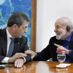 p8 – Massa viajó a Brasil y anunció medidas conjuntas