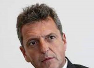 El Gobierno reglamentó el pago de los bonos que anunció Massa: ¿Cómo podrán absorberlo las empresas?