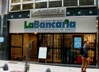 Bancarios acordaron paritaria del 75% y un salario inicial de $420.000