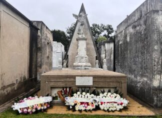 Homenaje a la primera rectora que dirigió la Escuela Normal