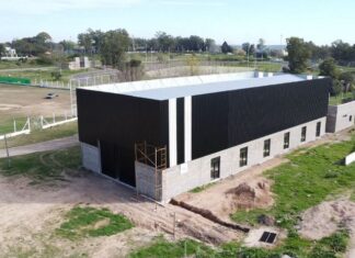 Se inaugura el Centro Deportivo y Cultural
