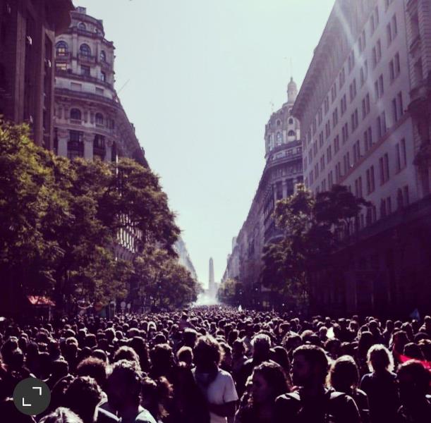 P8 Manifestación nota Garay