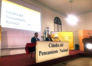 Bahl visitó ayer la ciudad y disertó junto a Lauritto