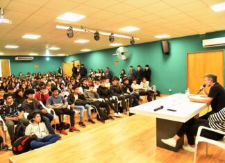 Instrucción cívica. Arrancó experiencia piloto en ciudad