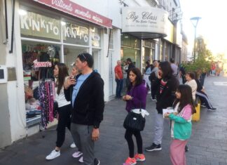 Compras. Se vio un intenso movimiento en la zona céntrica