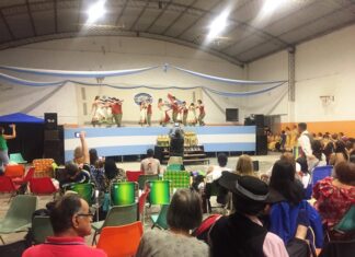 Las danzas folklóricas brillaron en el escenario de Don Bosco