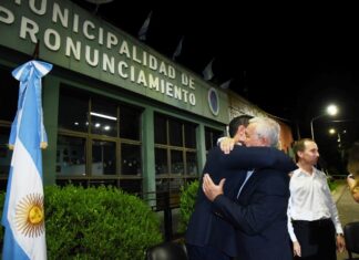 Pronunciamiento. Ricardo Sandoval asumió su segunda Intendencia