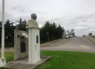 busto de Kirchner en ciudad. Se repudió el acto vandálico a Néstor