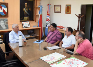 Lauritto mantuvo una mesa de diálogo con el Cecom