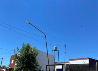 LA CALLE en tu Barrio: Piden por el arreglo de cableado e iluminación