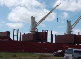 El segundo ultramarino del año en el puerto uruguayense