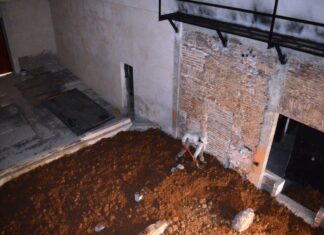 Prosiguen los trabajos en la Casa de la Cultura