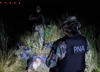 Hallaron más de 214 kilos de marihuana en un camino