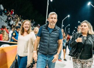 TURISMO. El gobernador en los corsos de Gualeguay