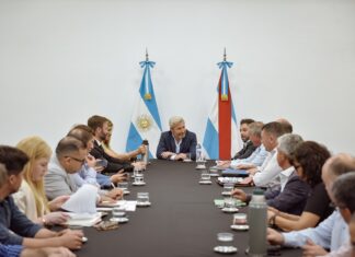 Conforman con intendentes una mesa para el desarrollo estratégico del transporte urbano