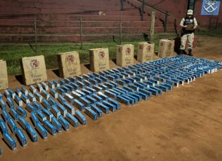 Secuestraron cigarrillos, indumentaria y drogas durante seis procedimientos