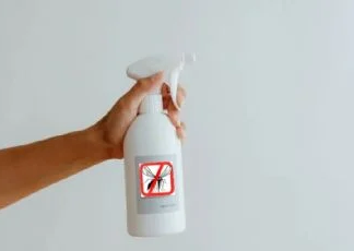 Infectólogo dio la fórmula para repelente casero contra el mosquito