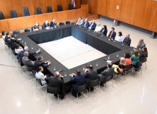Reunión con camaristas de la costa del río Paraná
