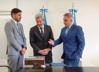 PUNTO Y SEGUIDO. 130 días de gobierno: Apuntes sobre el escenario político provincial y nacional
