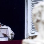 20 Papa Francisco Palacio Apostólico